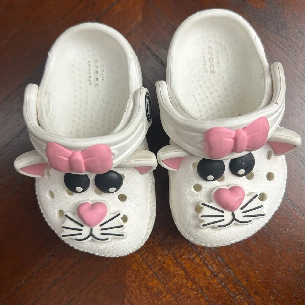 CROCS Kids White and Pink Cat Slippers